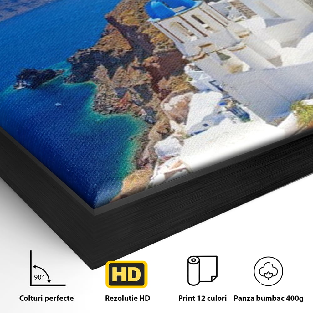 Detaliu al suprafetei: tablou canvas cu peisaj din santorini, in rama de aluminiu negru